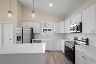 1214 Compton Ave, River Falls, WI 54022 - Photo 11