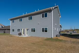 3129 & 3131 Noble Dr, Mankato, MN 56001 - Photo 31