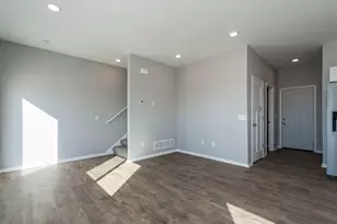 3201 & 3203 Noble Dr, Mankato, MN 56001 - Photo 13