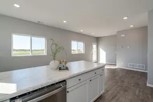 3201 & 3203 Noble Dr, Mankato, MN 56001 - Photo 9