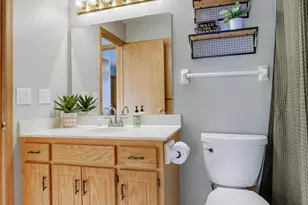 224 Hickory Ln E, Shakopee, MN 55379 - Photo 23