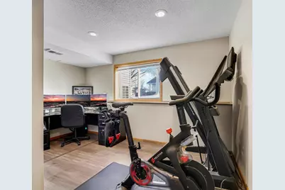 224 Hickory Lane E, Shakopee, MN 55379 - Photo 29