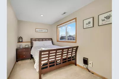 224 Hickory Lane E, Shakopee, MN 55379 - Photo 27