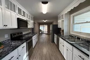 1608 N 5th St, Montevideo, MN 56265 - Photo 7