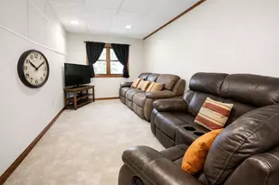 301 Aster Dr, Northfield, MN 55057 - Photo 9