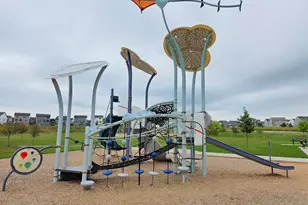 4747 Airlake Dr, Woodbury, MN 55129 - Photo 31