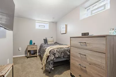 6430 Perry Avenue N, Brooklyn Center, MN 55429 - Photo 17