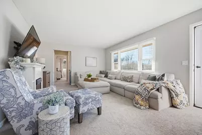 6430 Perry Avenue N, Brooklyn Center, MN 55429 - Photo 3