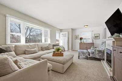 6430 Perry Avenue N, Brooklyn Center, MN 55429 - Photo 5