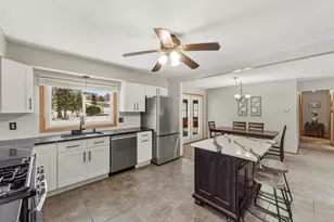 3330 68th Ct E, Inver Grove Heights, MN 55076 - Photo 9