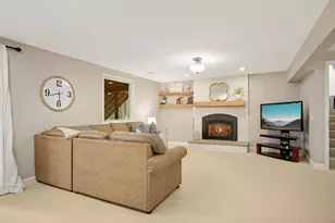 8135 Rhode Island Cir, Bloomington, MN 55438 - Photo 21