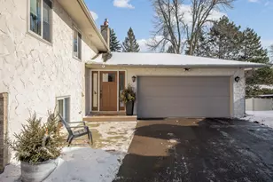 8135 Rhode Island Cir, Bloomington, MN 55438 - Photo 51