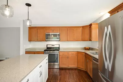 8135 Rhode Island Circle, Bloomington, MN 55438 - Photo 9