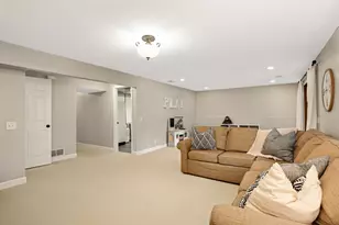 8135 Rhode Island Cir, Bloomington, MN 55438 - Photo 23