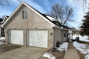 2208 10th Ave SE, Willmar, MN 56201 - Photo 1