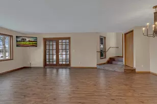 2208 10th Ave SE, Willmar, MN 56201 - Photo 7