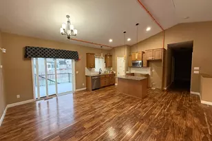 4137 Foxglove Ave N, Brooklyn Park, MN 55443 - Photo 3