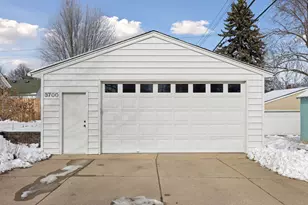 3700 Thomas Ave N, Minneapolis, MN 55412 - Photo 31