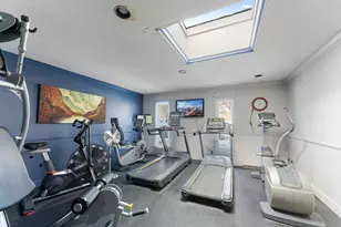 10521 Cedar Lake Rd, Minnetonka, MN 55305 - Photo 37