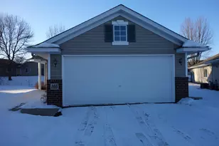 105 Garner Cir, Montrose, MN 55363 - Photo 3