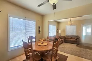 202 E 1st St, Morris, MN 56267 - Photo 7