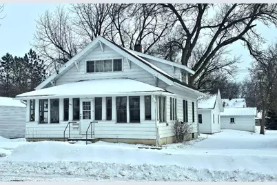 202 E 1st Street, Morris, MN 56267 - Photo 1