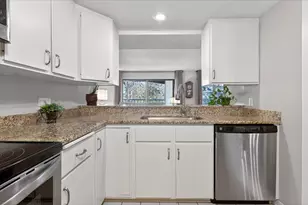 8400 Pennsylvania Rd, Bloomington, MN 55438 - Photo 21