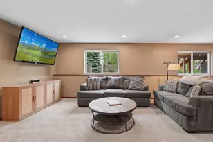 8962 Peony Ln N, Maple Grove, MN 55311 - Photo 43