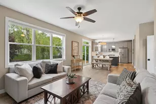 8962 Peony Ln N, Maple Grove, MN 55311 - Photo 3