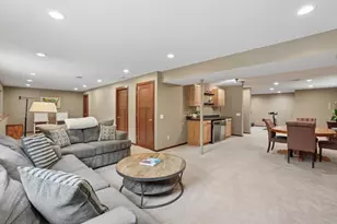 8962 Peony Ln N, Maple Grove, MN 55311 - Photo 37