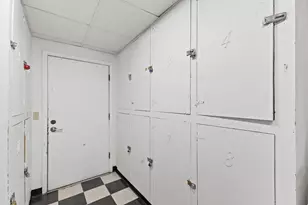 520 Ridgewood Ave, Minneapolis, MN 55403 - Photo 17