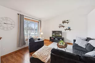 5788 W 136th Ct, Savage, MN 55378 - Photo 7