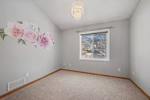 8489 Bryce Ct, Inver Grove Heights, MN 55076 - Photo 15