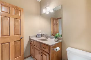 2187 Tower Alcove, Woodbury, MN 55125 - Photo 47