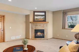 2187 Tower Alcove, Woodbury, MN 55125 - Photo 37