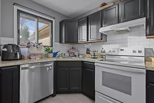 5674 Brandlwood Ct, White Bear Lake, MN 55110 - Photo 9