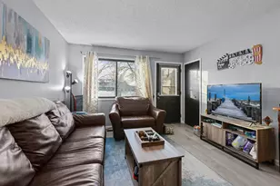 5674 Brandlwood Ct, White Bear Lake, MN 55110 - Photo 3