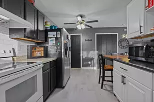 5674 Brandlwood Ct, White Bear Lake, MN 55110 - Photo 11