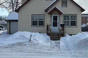 216 6th St W, Thief River Falls, MN 56701 - Photo 1