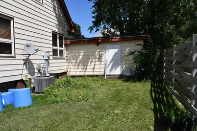 216 6th Street W, Thief River Falls, MN 56701 - Photo 45