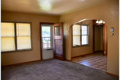 216 6th Street W, Thief River Falls, MN 56701 - Photo 7