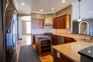 508 Vangsness St, Adams, MN 55909 - Photo 9