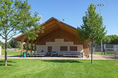 238 18th Avenue N, Hopkins, MN 55343 - Photo 33