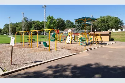 238 18th Avenue N, Hopkins, MN 55343 - Photo 29