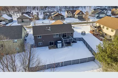 354 Glenmeadow Street, River Falls, WI 54022 - Photo 11