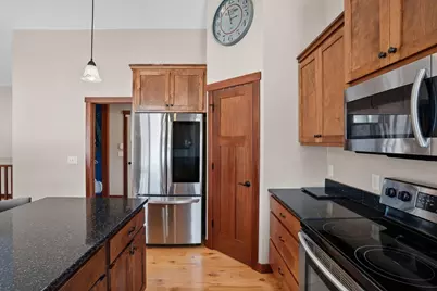 354 Glenmeadow Street, River Falls, WI 54022 - Photo 37