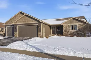 354 Glenmeadow St, River Falls, WI 54022 - Photo 1