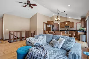 354 Glenmeadow St, River Falls, WI 54022 - Photo 27