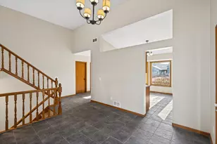 8480 Pelican Ct, Chanhassen, MN 55317 - Photo 15