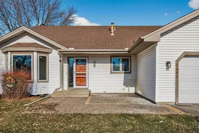 8480 Pelican Court, Chanhassen, MN 55317 - Photo 5